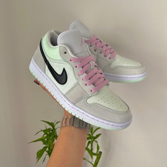 Nike Air Jordan 1 Low Barely Green Pink - Picture 2 of 5
